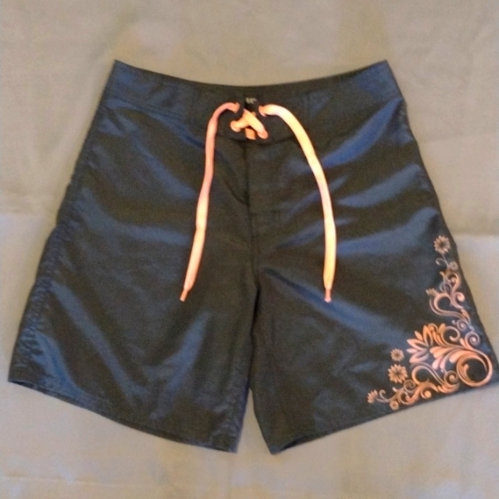 Women's board shorts